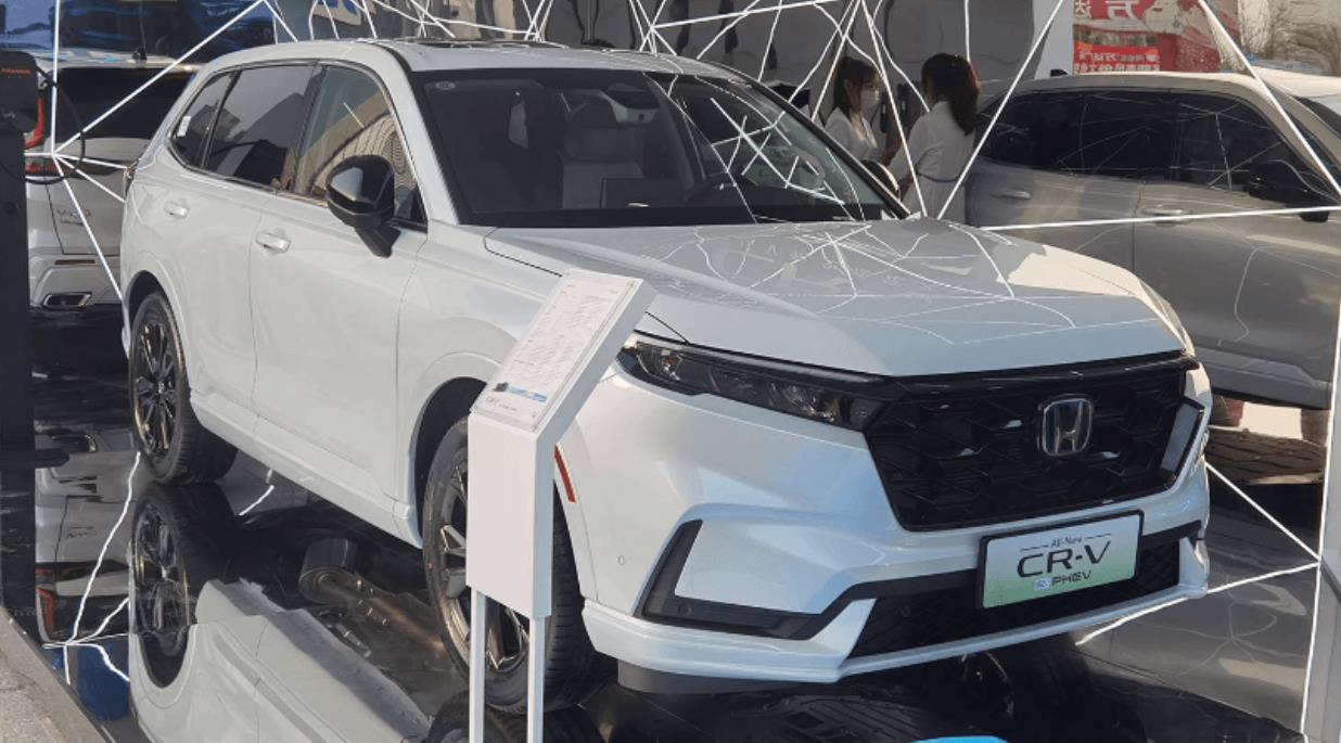 东风本田全新CR-V e:PHEV上市，三款车型售价区间24.59 -28.99万元